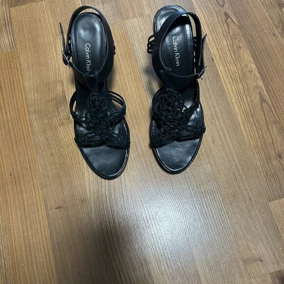 VINTAGE CALVIN KLEIN JORDANA HIGH HEELS SIZE 7.5 EXCELLENT CONDITION LADIES SHOE - Picture 3 of 7